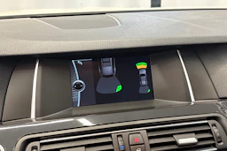 valkoinen BMW 520 2015 kuva 19.
