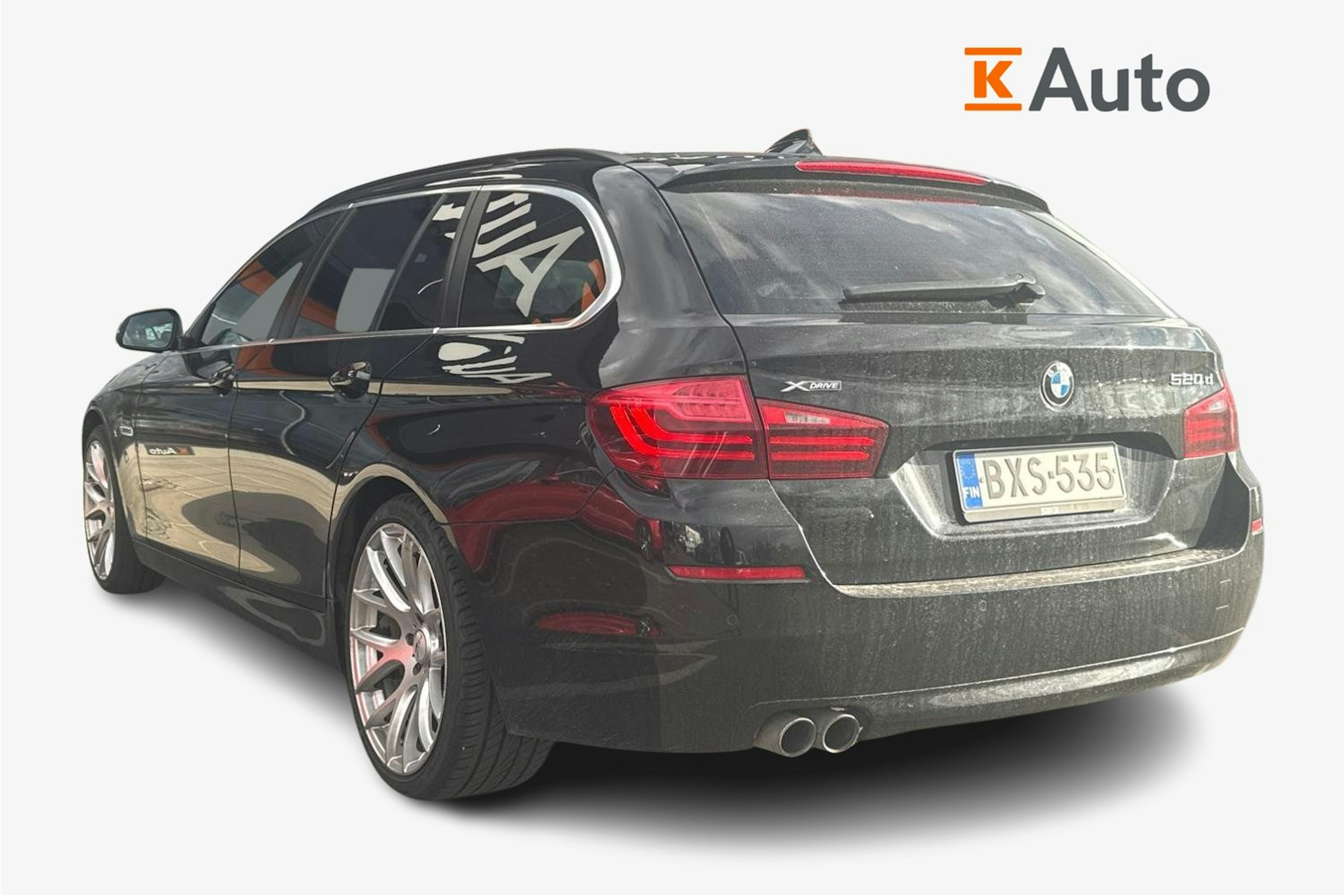 musta BMW 520 2016 kuva 2.