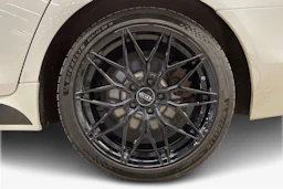 valkoinen BMW 520 2017 kuva 9.