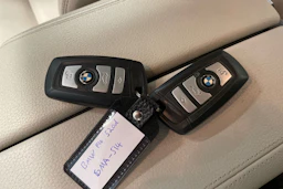 valkoinen BMW 520 2016 kuva 18.