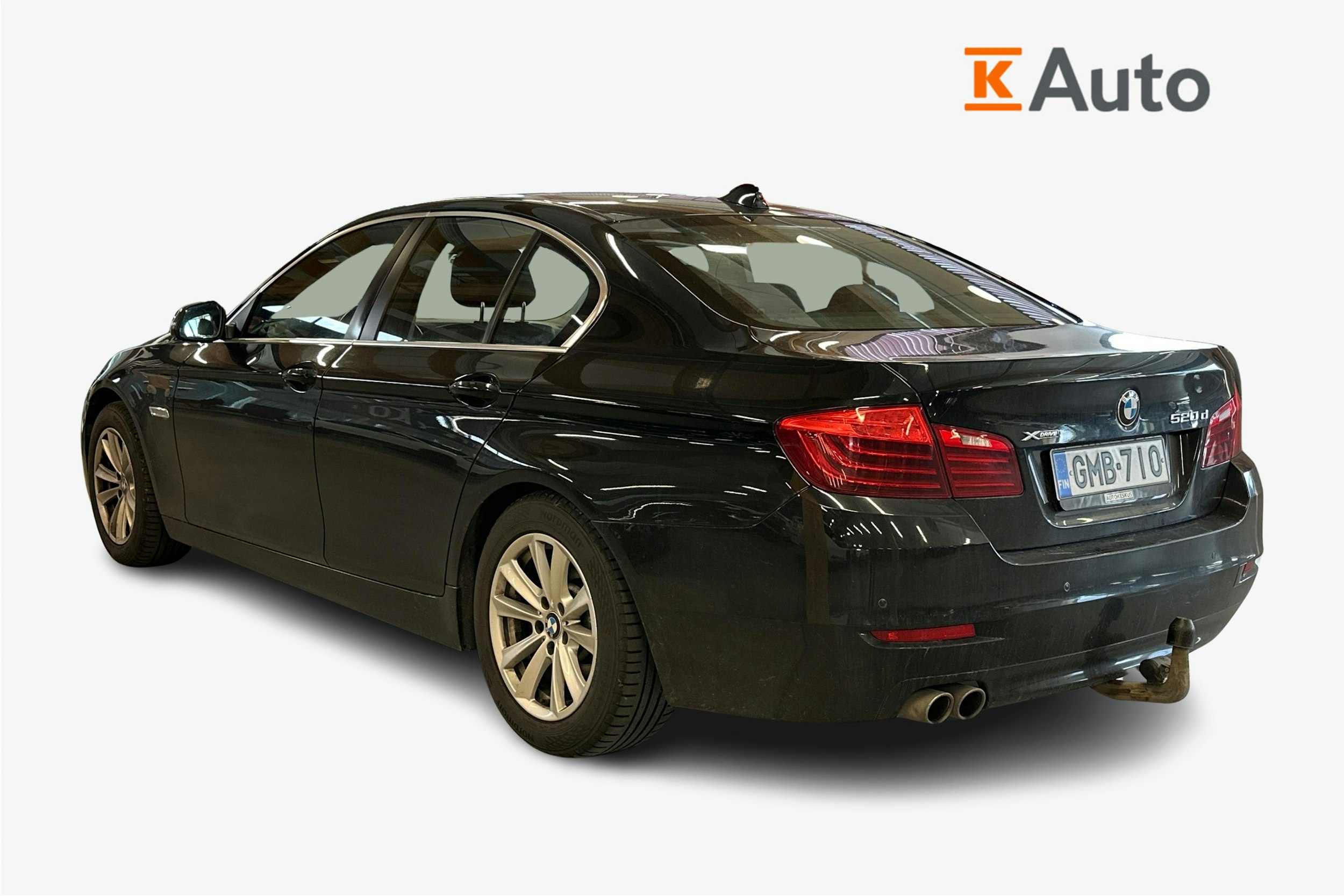 musta BMW 520 2016 kuva 2.