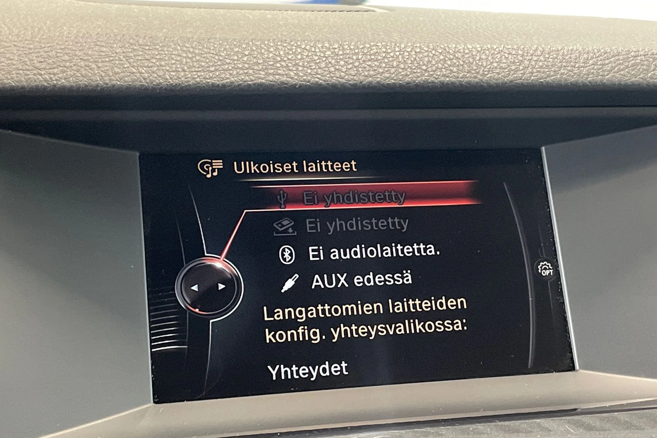 musta BMW 520 2016 kuva 21.