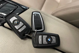 musta BMW 520 2016 kuva 27.