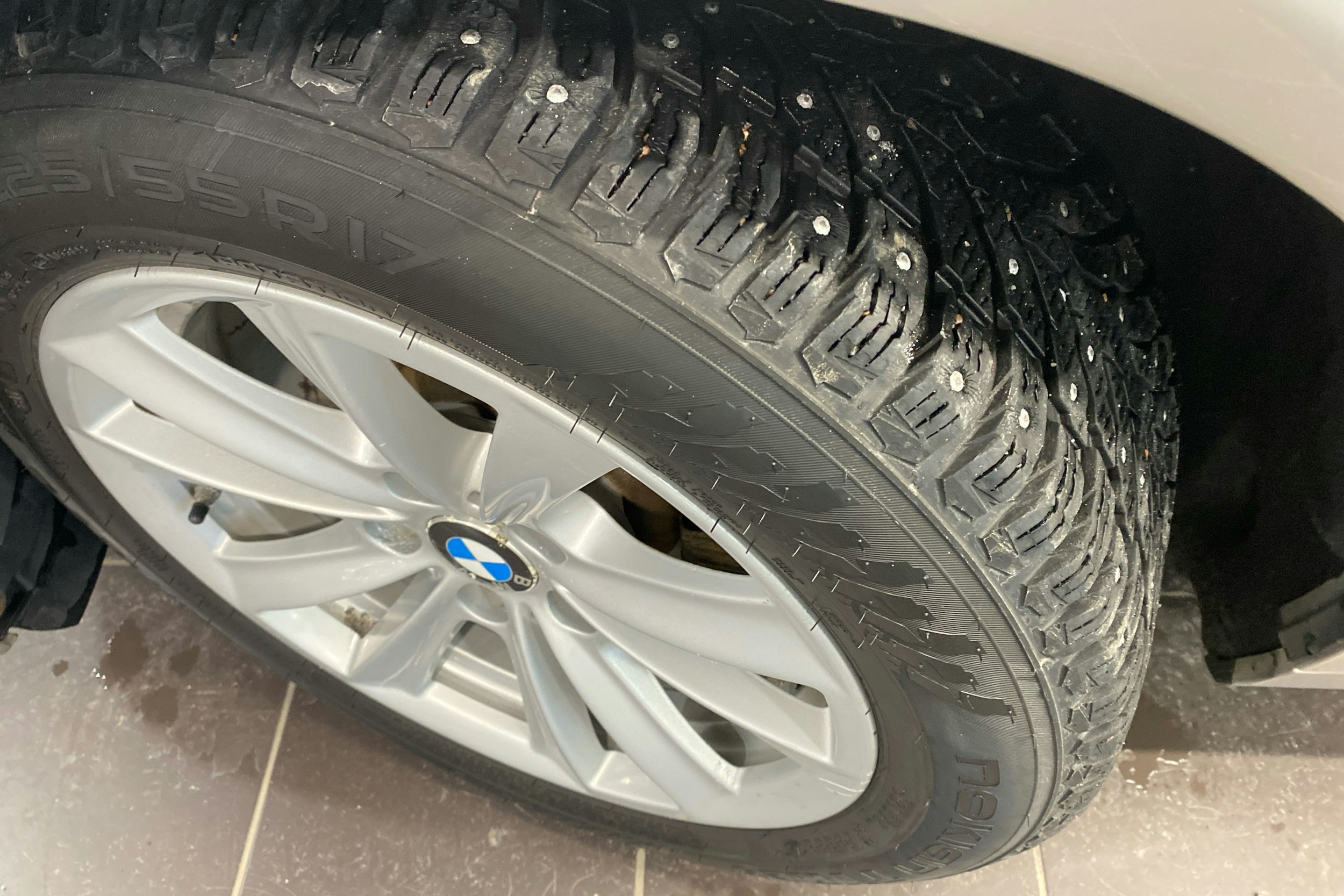 met. harmaa BMW 520 2016 kuva 10.