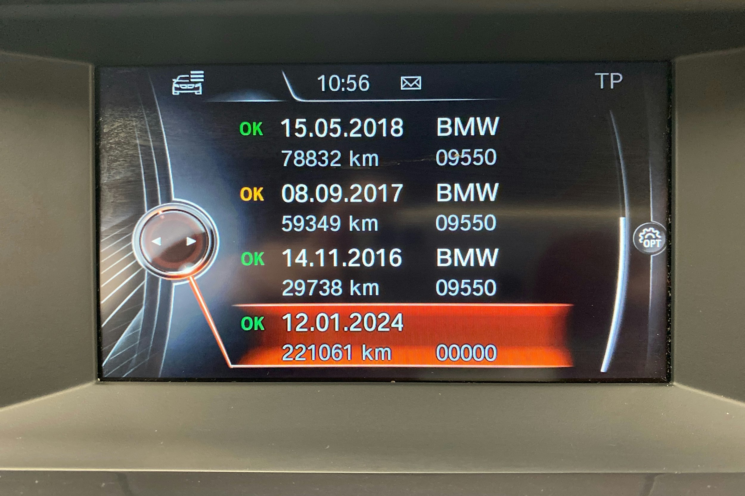 met. harmaa BMW 520 2016 kuva 17.