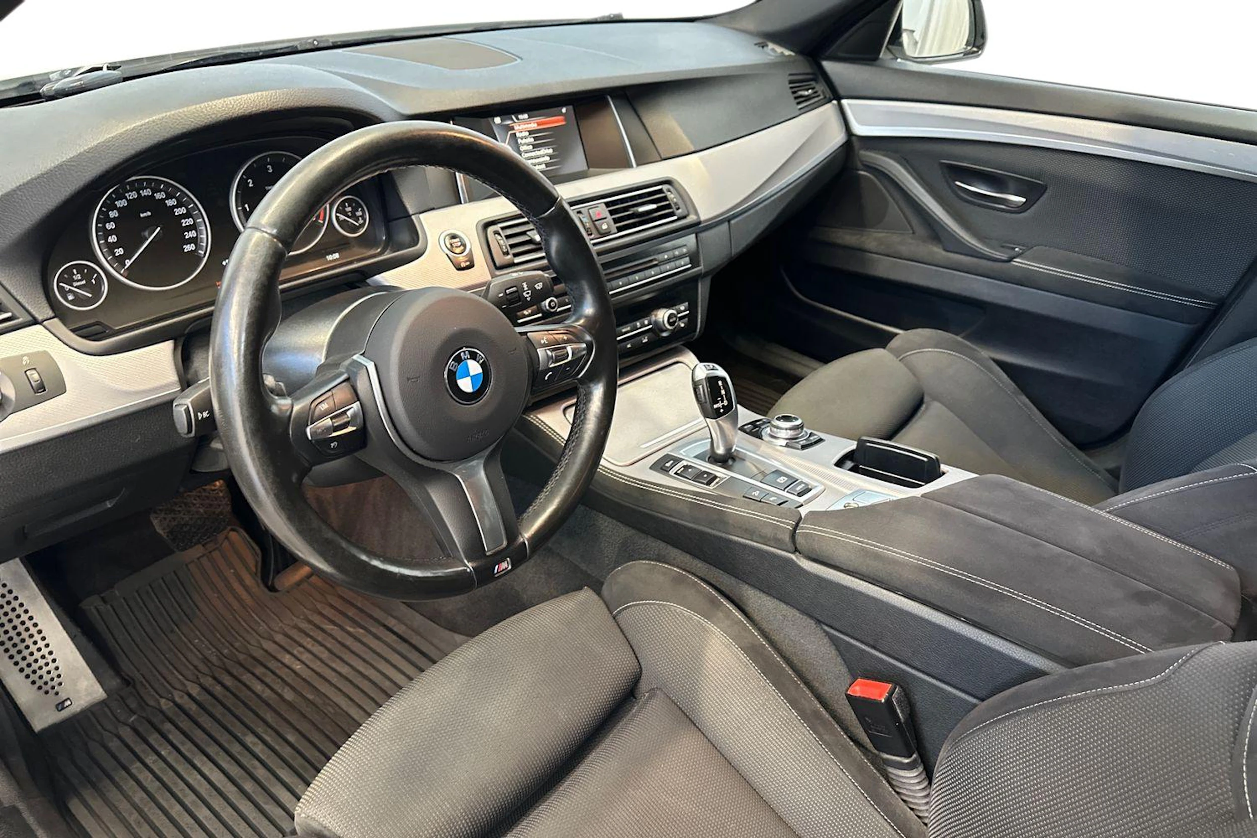 BMW 520 2017 kuva 8.