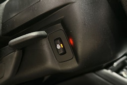 musta BMW 520 2016 kuva 18.