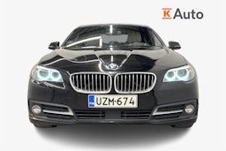 musta BMW 520 2016 kuva 5.