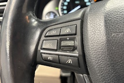 musta BMW 520 2016 kuva 21.