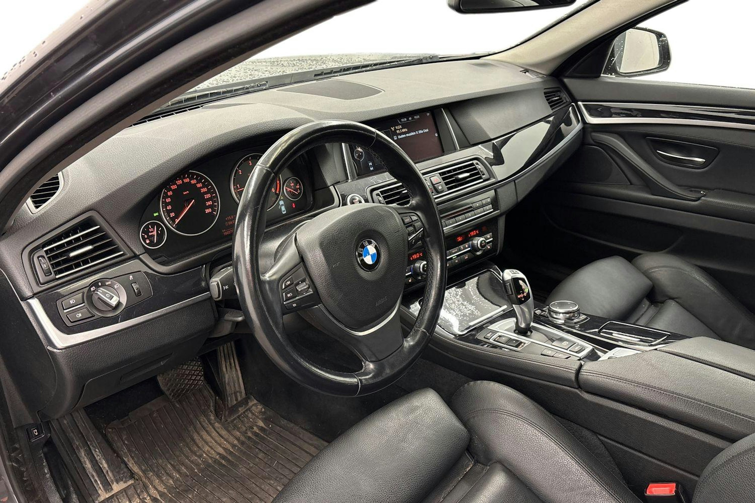 met. harmaa BMW 520 2016 kuva 3.