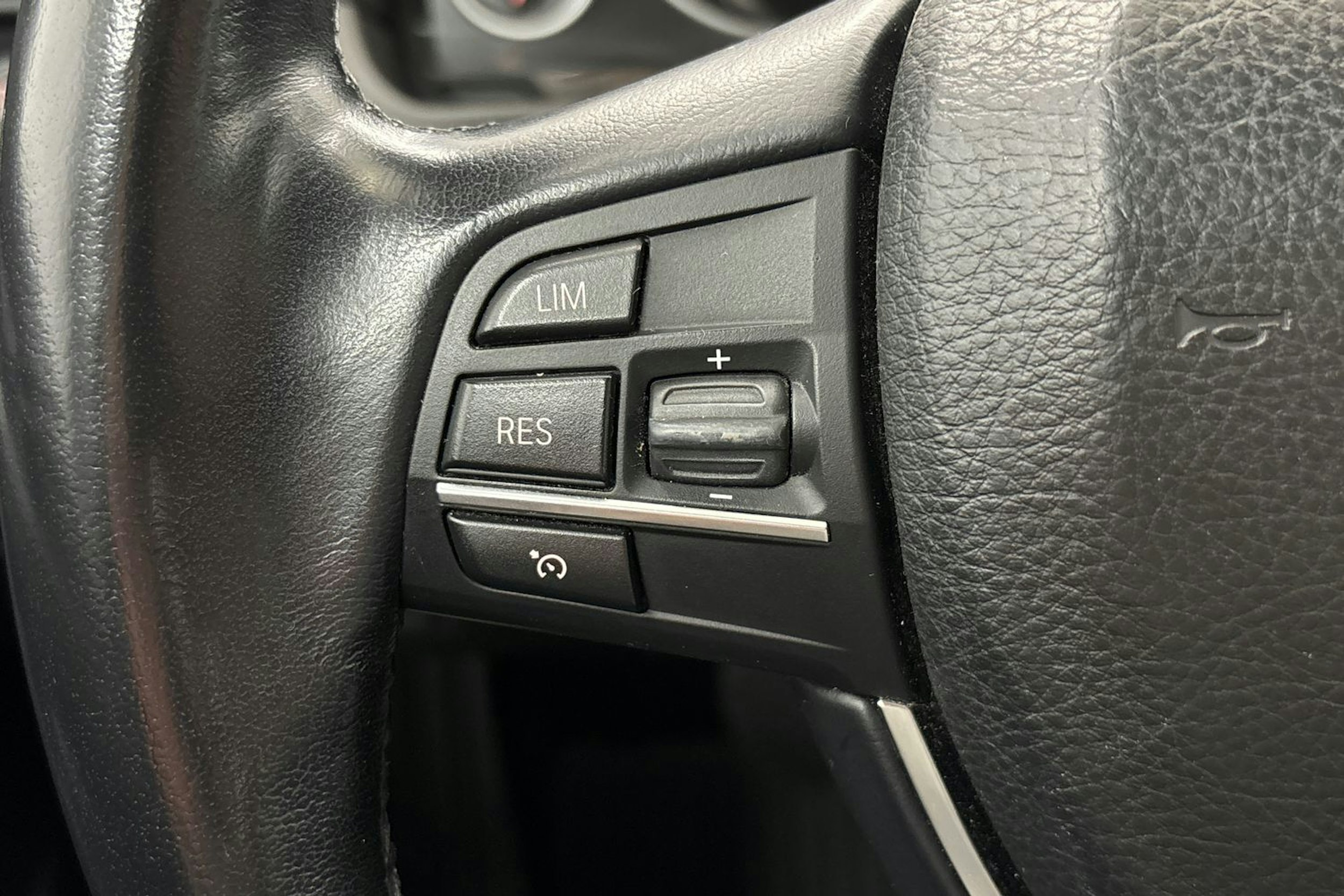 met. harmaa BMW 520 2016 kuva 14.