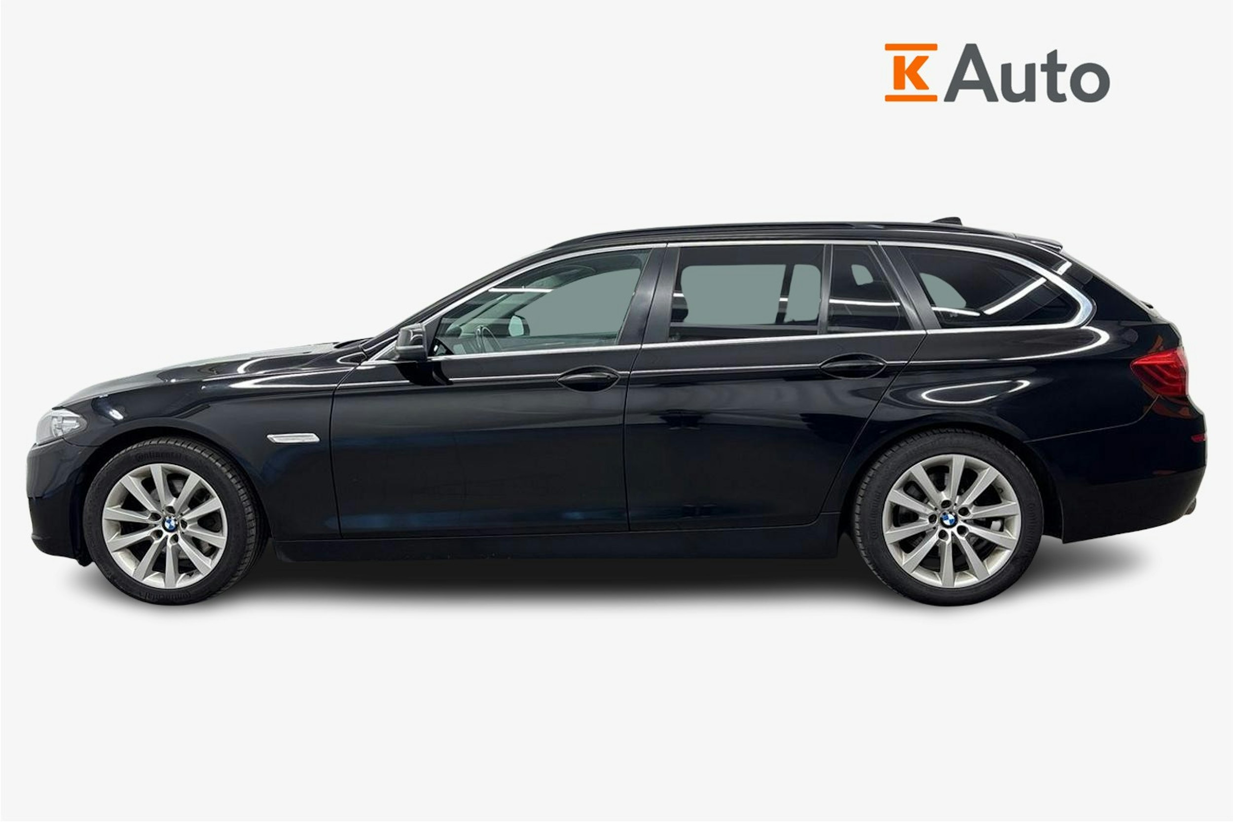 musta BMW 520 2016 kuva 6.