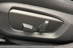 musta BMW 520 2016 kuva 15.