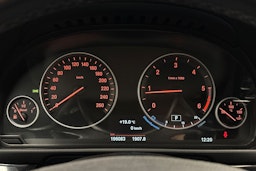 musta BMW 520 2016 kuva 19.