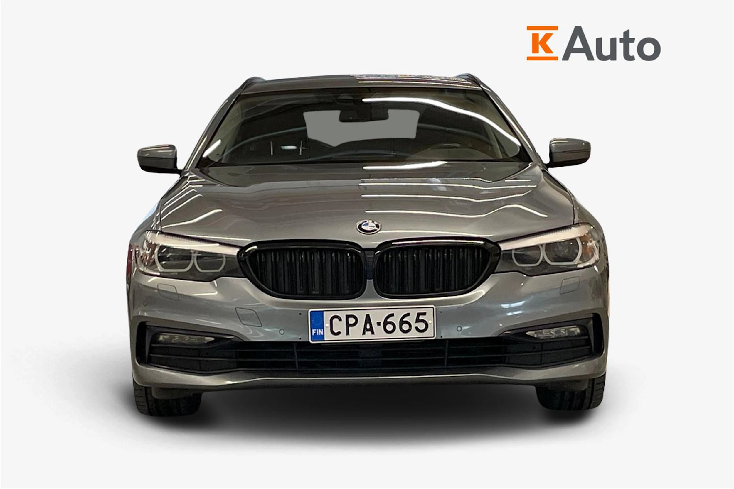 sininen BMW 520 2018 kuva 4.
