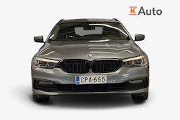 sininen BMW 520 2018 kuva 4.