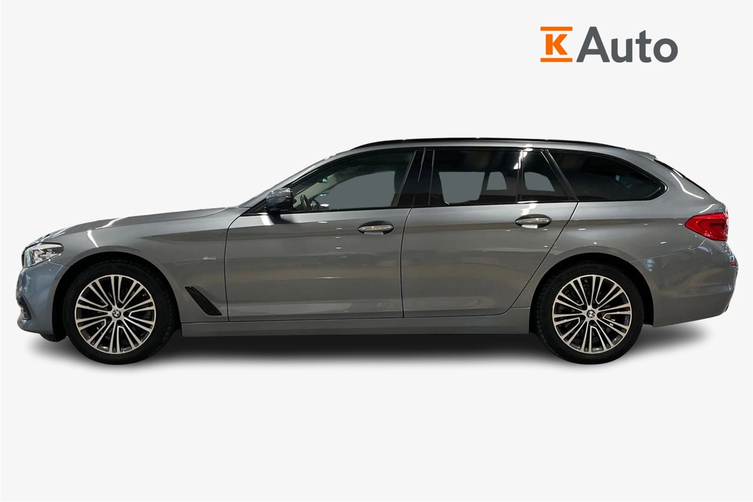 sininen BMW 520 2018 kuva 5.
