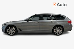 sininen BMW 520 2018 kuva 5.