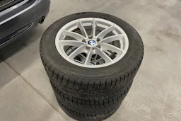 sininen BMW 520 2018 kuva 10.