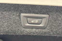 valkoinen BMW 520 2017 kuva 19.