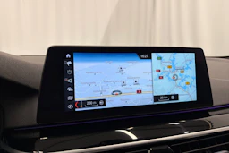 valkoinen BMW 520 2017 kuva 23.