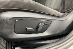 valkoinen BMW 520 2017 kuva 17.