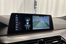 valkoinen BMW 520 2017 kuva 24.