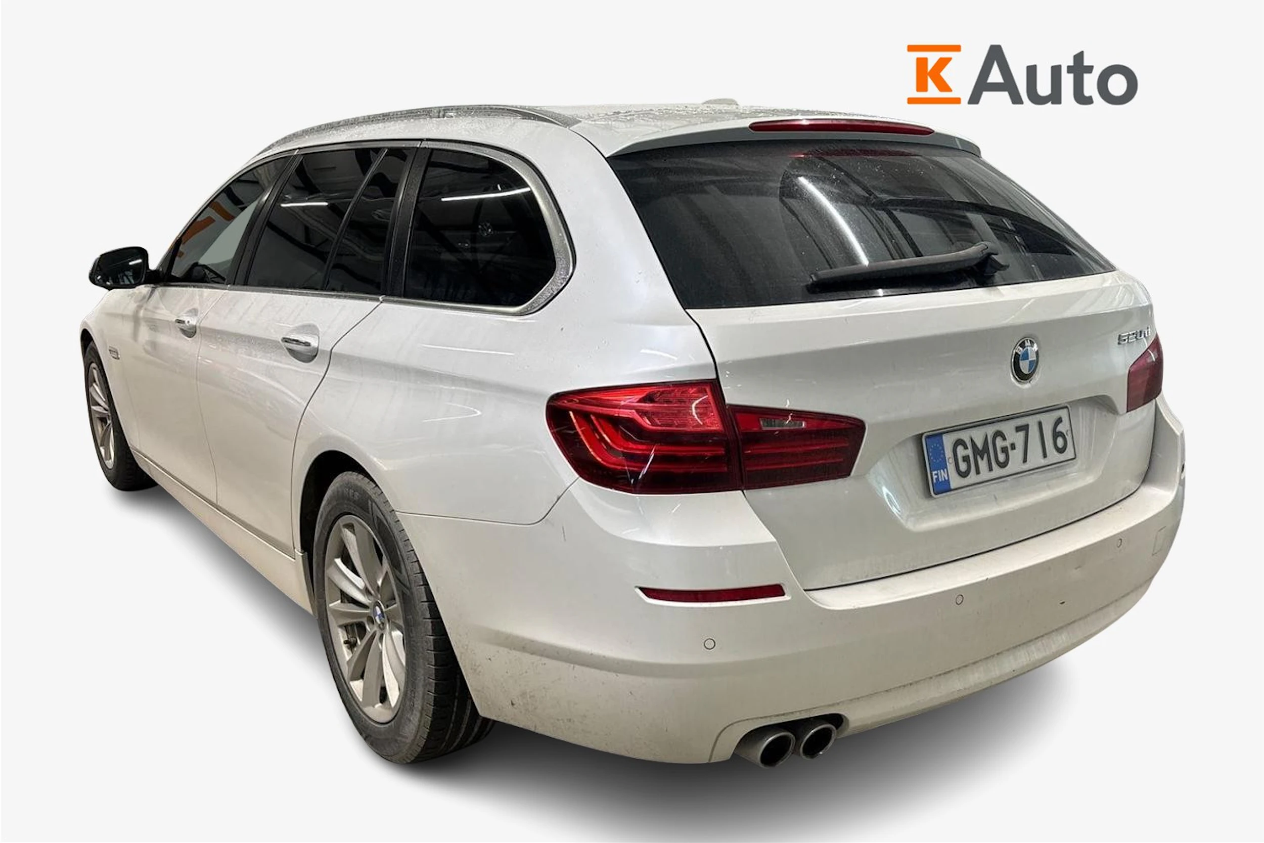 valkoinen BMW 520 2017 kuva 2.
