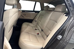 ruskea (beige) BMW 520 2017 kuva 8.