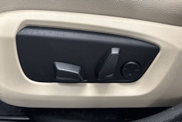 ruskea (beige) BMW 520 2017 kuva 10.