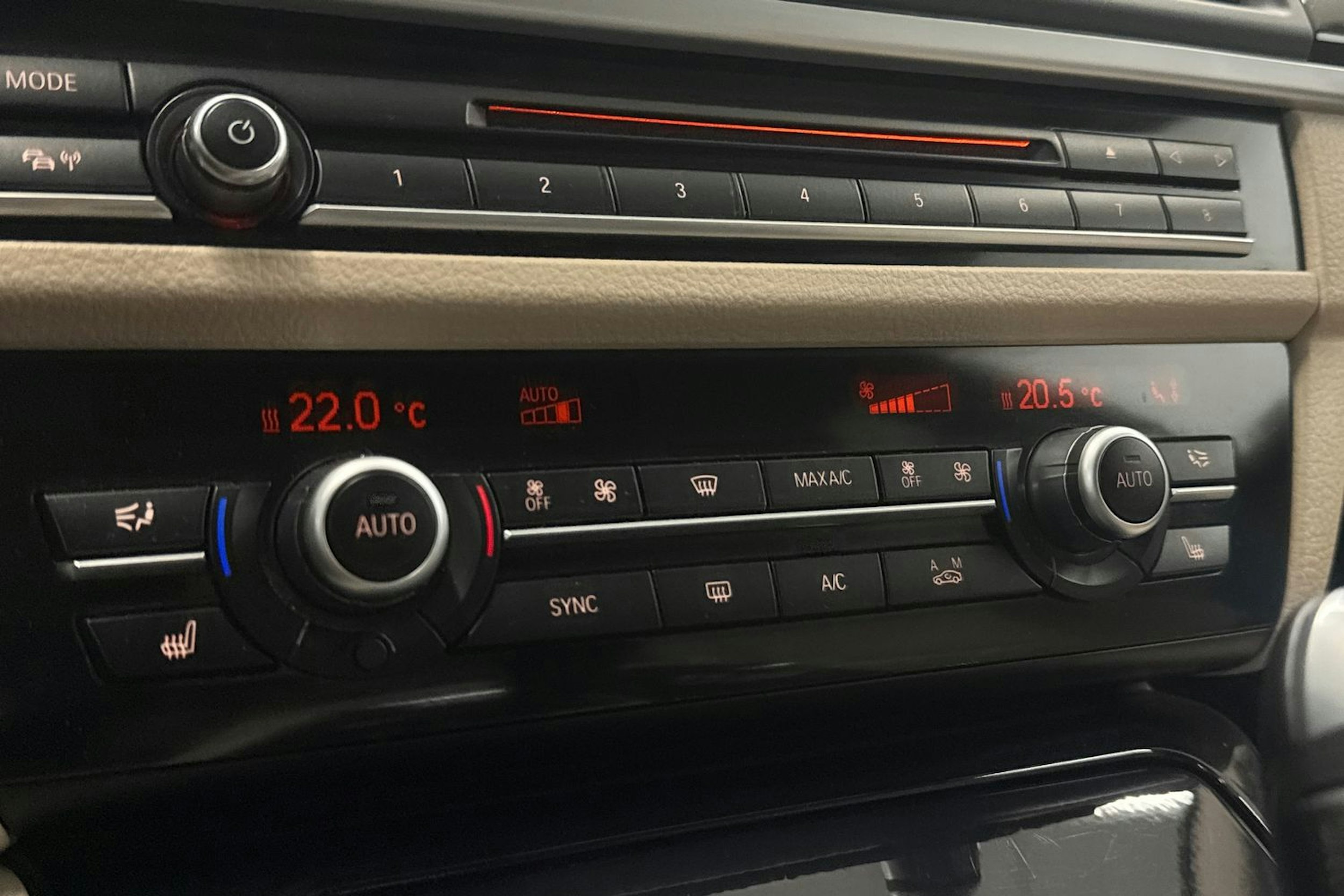 ruskea (beige) BMW 520 2017 kuva 20.