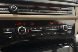 ruskea (beige) BMW 520 2017 kuva 20.