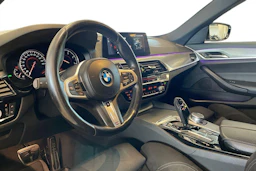 valkoinen BMW 520 2018 kuva 8.