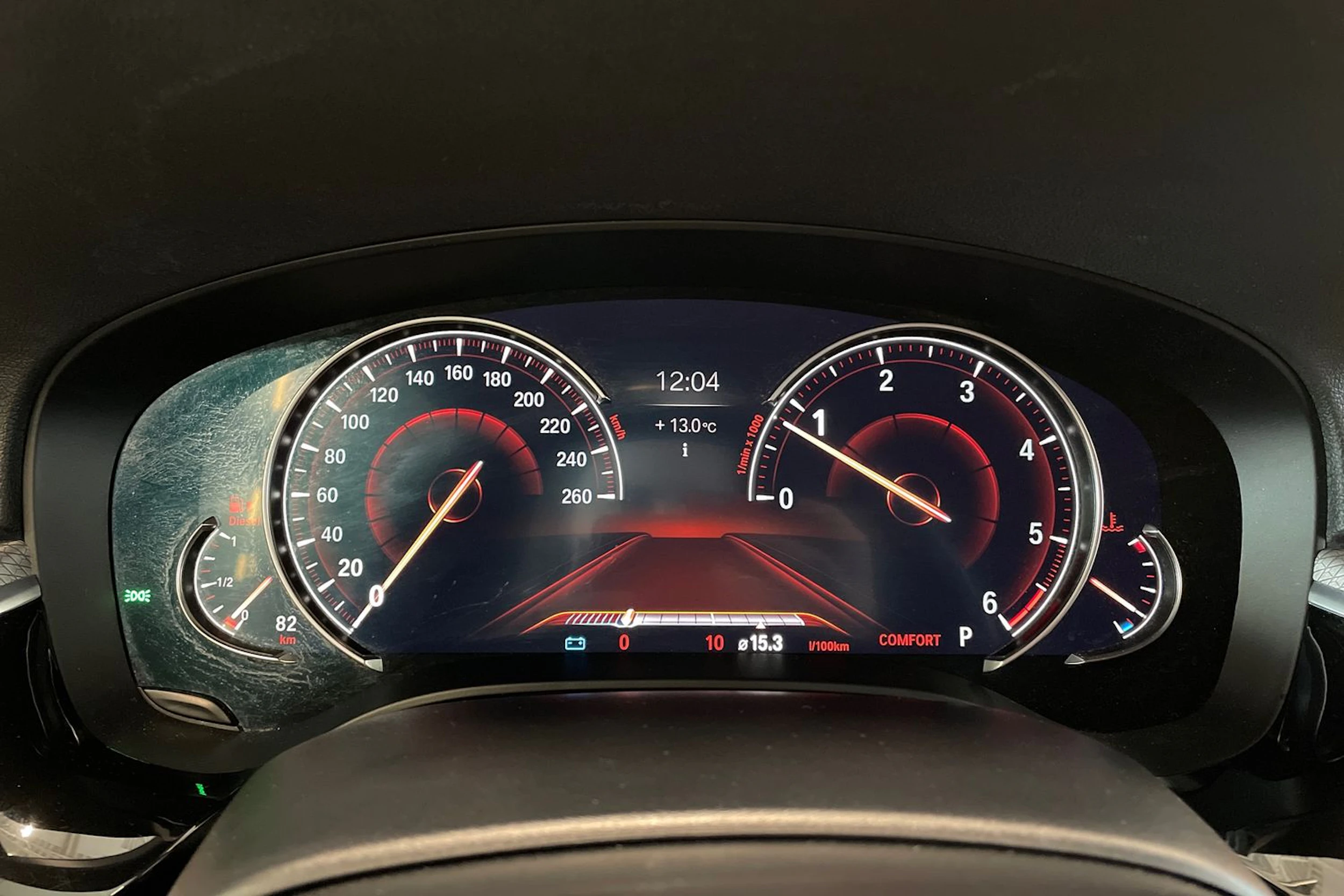 valkoinen BMW 520 2018 kuva 18.