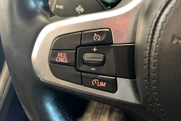 valkoinen BMW 520 2018 kuva 20.