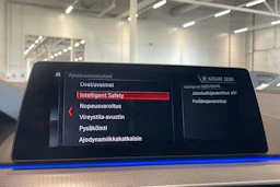 valkoinen BMW 520 2018 kuva 26.
