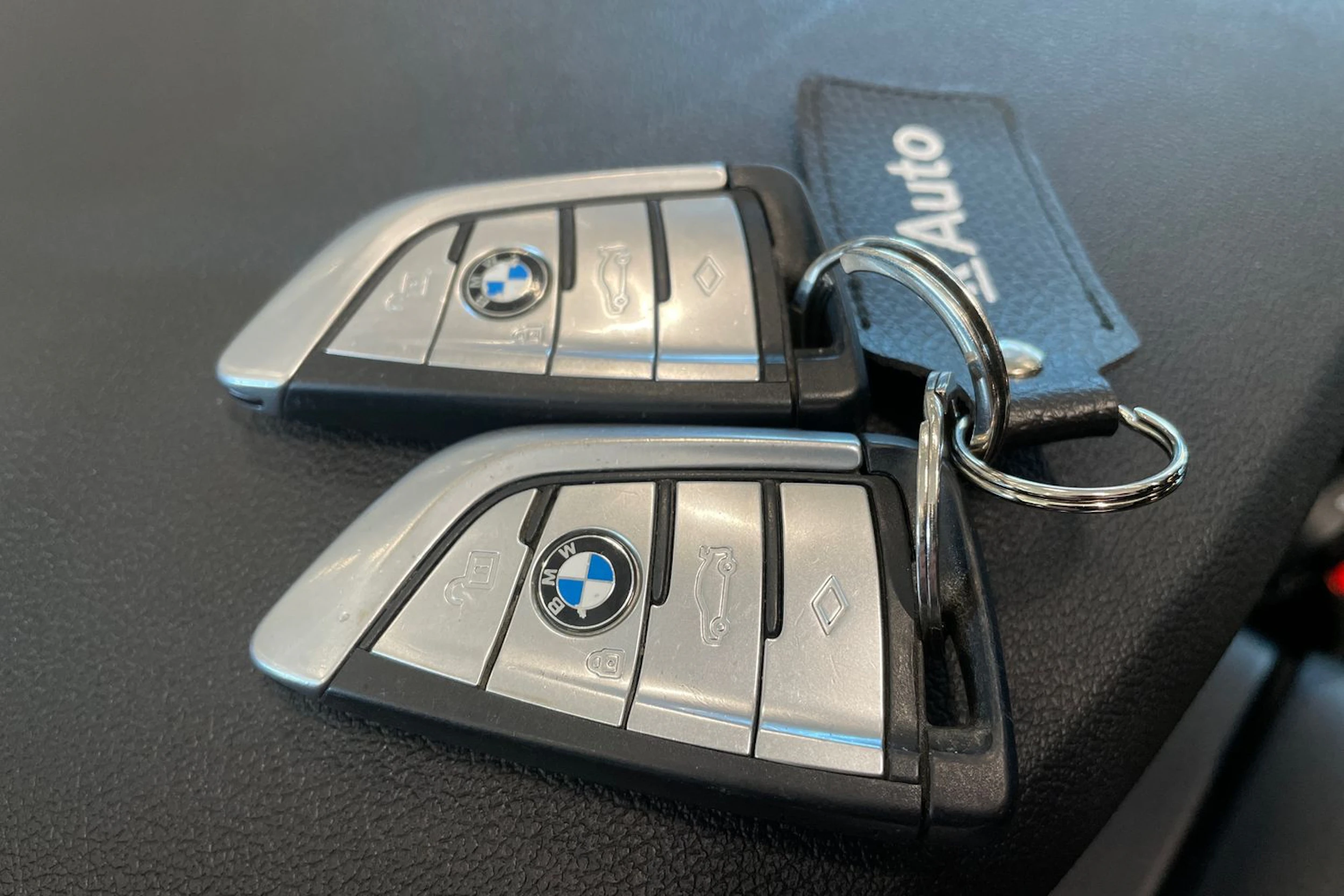 valkoinen BMW 520 2018 kuva 35.