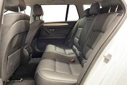 Valkoinen BMW 520 2017 kuva 10.