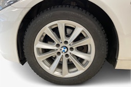 Valkoinen BMW 520 2017 kuva 11.