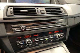 Valkoinen BMW 520 2017 kuva 18.