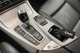 Valkoinen BMW 520 2017 kuva 19.