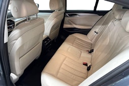 harmaa BMW 520 2017 kuva 8.