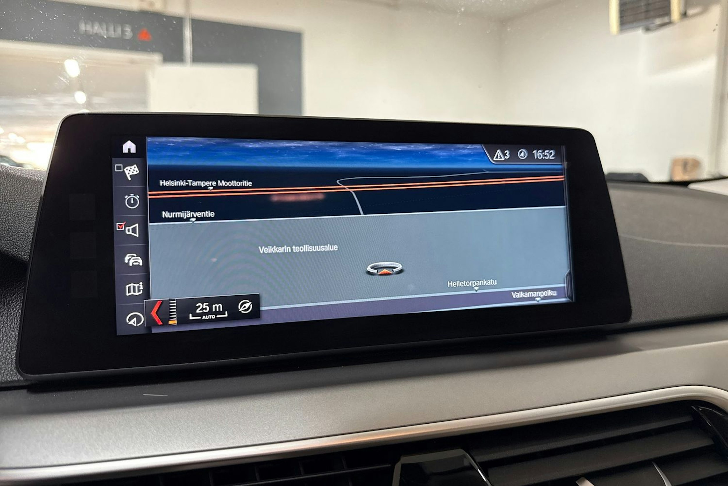 harmaa BMW 520 2017 kuva 19.