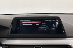Musta BMW 520 2017 kuva 18.