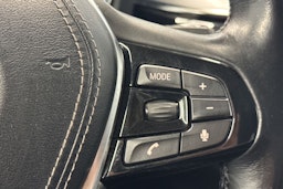 musta BMW 520 2017 kuva 16.