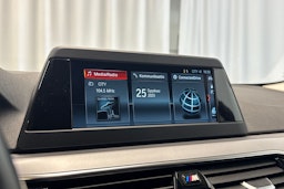 musta BMW 520 2017 kuva 19.