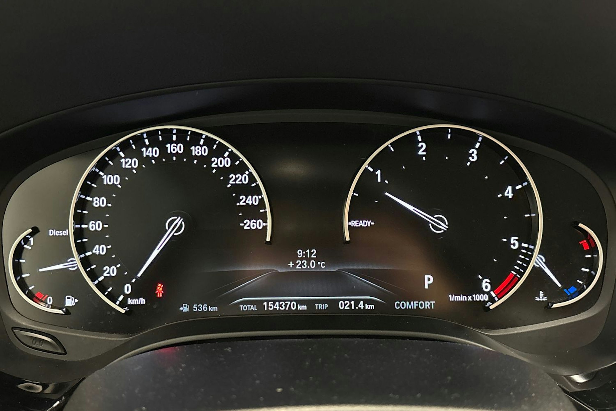 musta BMW 520 2017 kuva 19.