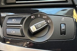 Valkoinen BMW 520 2017 kuva 16.