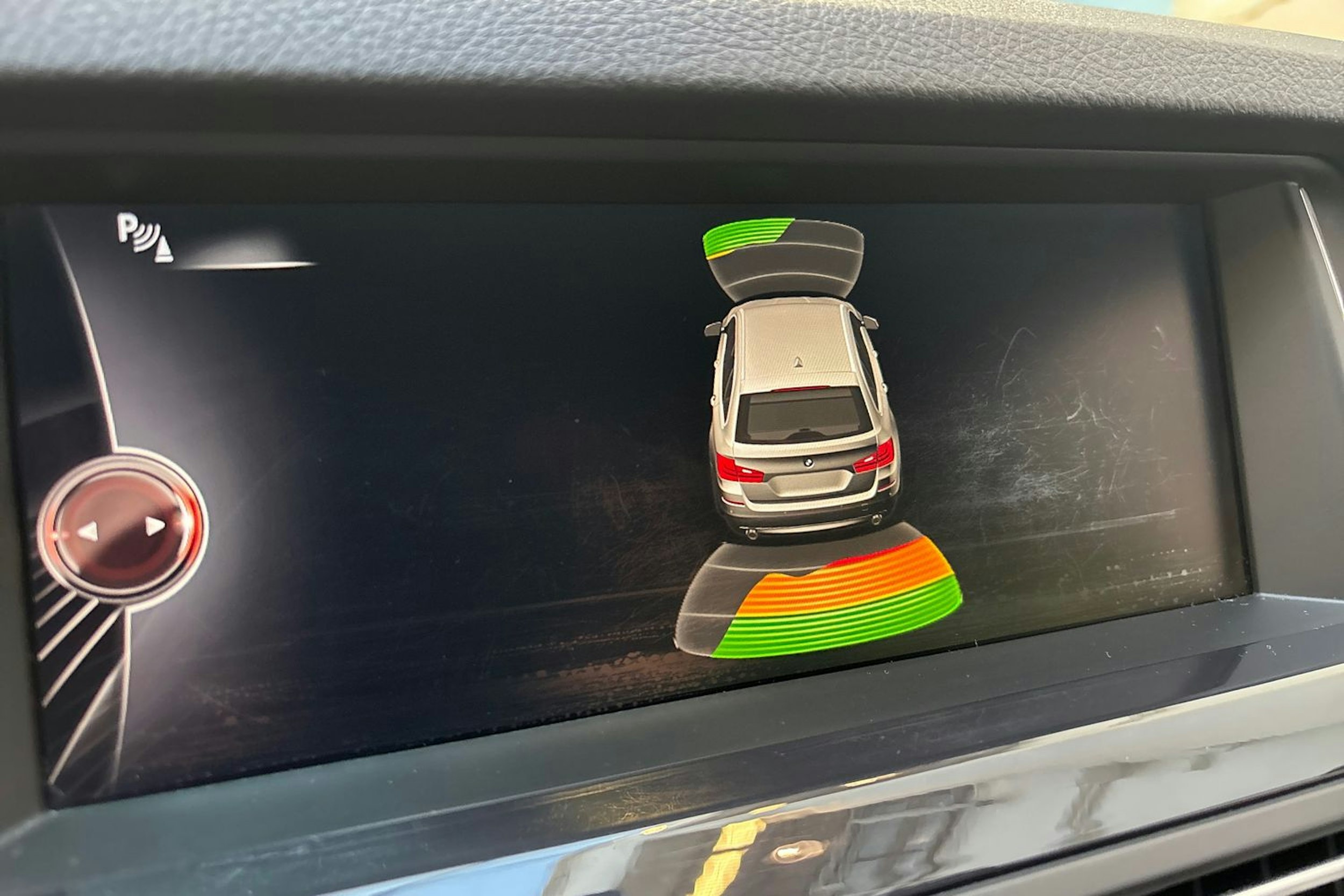 Valkoinen BMW 520 2017 kuva 21.