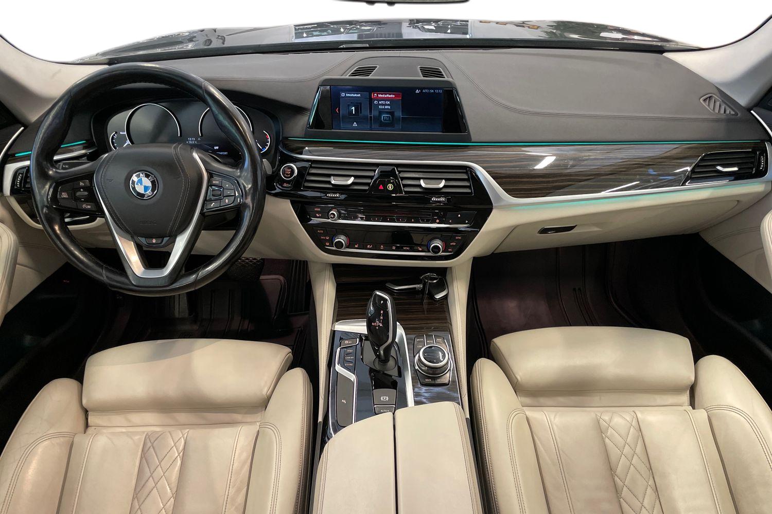 BMW 520 G30 Sedan 520d A xDrive Business 2017, photo 7/26